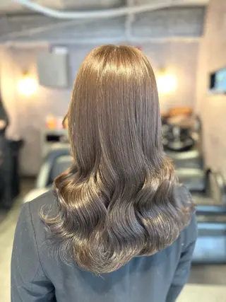 ロング カラー 🩶mana🩶艶髪 /カラーオンカラーのヘアスタイル