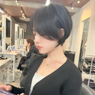 ショート 🫒オリーブカラー/ みづき/パーマ🤍のヘアスタイル