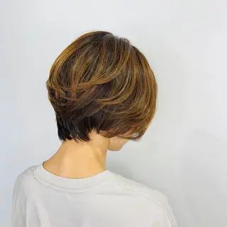 ショート 冨田 義智のヘアスタイル