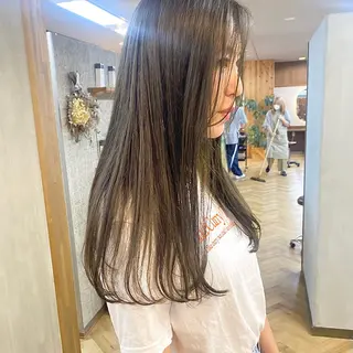 ロング カラー パーマ ヘアアレンジ ハル🌸柔色/ ブリーチなし/艶髪のヘアスタイル