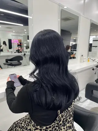 カラー 🤍韓国寒色カラー 🤍MADOKAのヘアスタイル