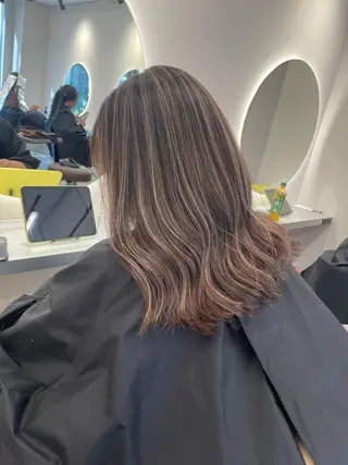 ロング 🦋MAHO🦋 デザインカラーのヘアスタイル