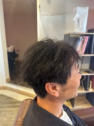 パーマ メンズ 安達 望のヘアスタイル