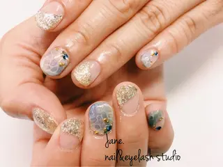 ネイル Yakko pas á pasのネイルデザイン