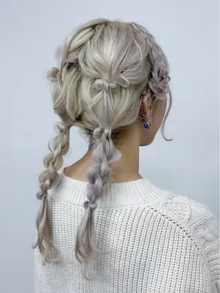 ロング ヘアアレンジ 山之内匠/艶カラー/ ハイトーン/ブリーチのヘアスタイル