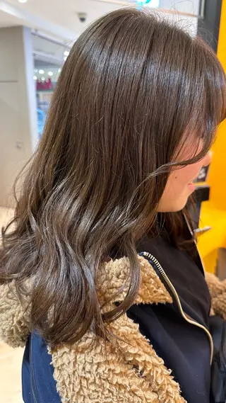 カラー 似合わせカット✂️ 外山鈴音のヘアスタイル