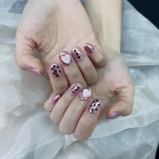 ネイル VIVIAN リサのネイルデザイン