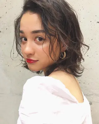 ミディアム カラー moana surfriderのヘアスタイル