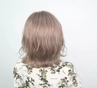 ショート カラー ブリーチソムリエ認定 梅田茶屋町Eir辻のヘアスタイル