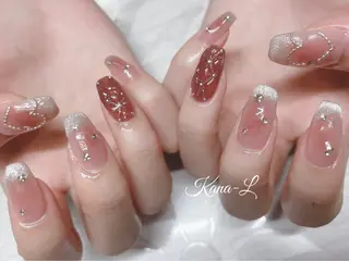 ネイル 芦辺 香奈のネイルデザイン