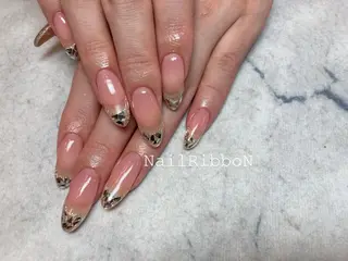 ネイル ネイルリボン 受付スタッフのネイルデザイン