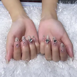 ネイル u1salon所属・ゆい ユイのネイルデザイン