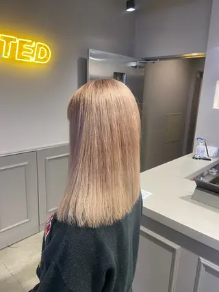 セミロング カラー ヘアアレンジ flammeum所属・ハイトーン/ボブ /misakiのヘアスタイル