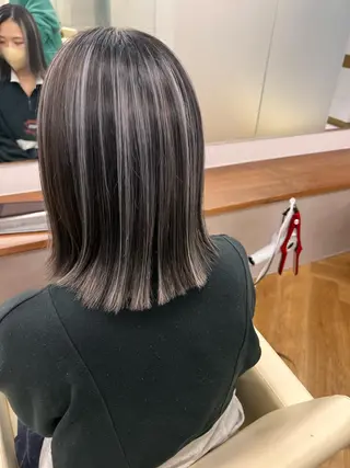 ミディアム 髪質改善＆ハイトーンカラー Cica神戸三宮元町店所属・福田 美波のヘアスタイル