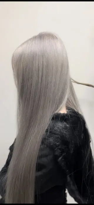 カラー Reve by Lond仙台所属・🌟🦄8000円 ハイトーンご案内奏登のヘアスタイル