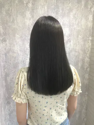 ロング カラー shiori/透明感 /顔周り/髪質改善のヘアスタイル