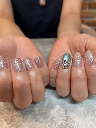 ネイル 佐藤  悠子のネイルデザイン