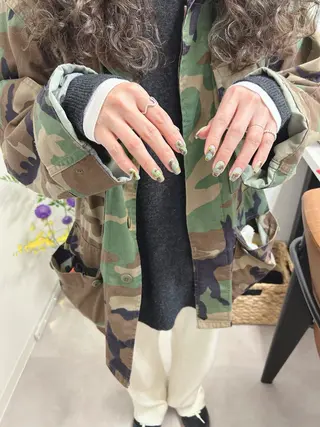 ネイル 透灯 TOUTOU所属・透灯 TOUTOU 🪄のネイルデザイン