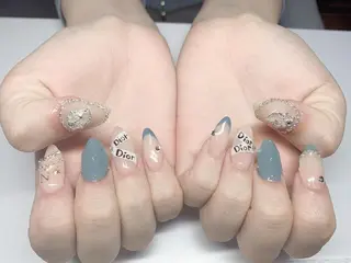 ネイル 池崎 美穂のネイルデザイン