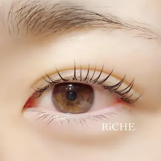 マツエク・マツパ RiCHE吉祥寺店所属・Yuriko⭐️ まつげ/眉毛のマツエク・マツパデザイン