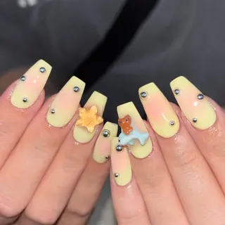 ネイル schon所属・Schon Yuinaのネイルデザイン