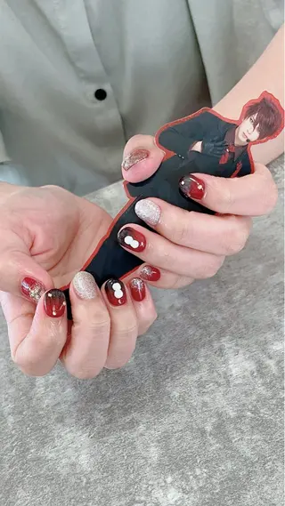 ネイル haleyume所属・shino🌟 痛ネイルのネイルデザイン