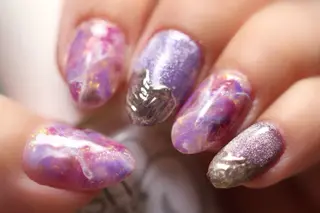 ネイル ママリンド　志村坂上店所属・しみ えんのネイルデザイン