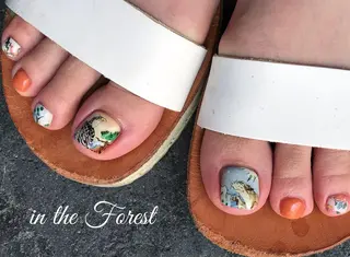 ネイル in the Forest所属・コガ アオイのネイルデザイン