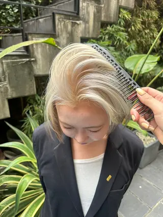 ショート カラー カラーモデル募集📈 NAMIEのヘアスタイル