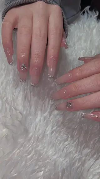 ネイル n o q r m. n a c h iのネイルデザイン