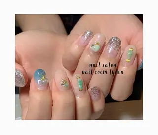 ネイル ﾈｲﾙﾙｰﾑﾘｯｶ 𝐦𝐚𝐲𝐮のネイルデザイン