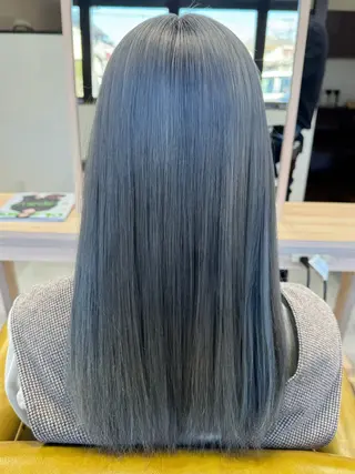 ロング カラー 大内 カオリのヘアスタイル