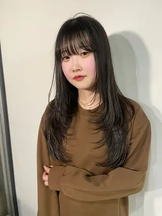 セミロング カラー カットモデル/ ハイトーン/ゆうあのヘアスタイル