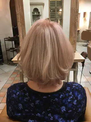 ミディアム カラー 森 早希絵のヘアスタイル