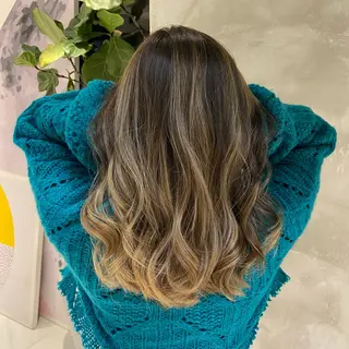 セミロング カラー apollo  yokohama 横浜店所属・APOLLO♡ ＭＩＯのヘアスタイル