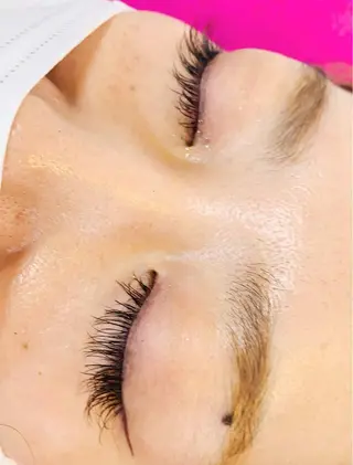 マツエク・マツパ ラルース所属・ラルース ヘアのマツエク・マツパデザイン