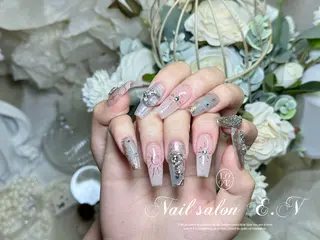 ネイル E.N🦋 長さ出し/持ち込みのネイルデザイン