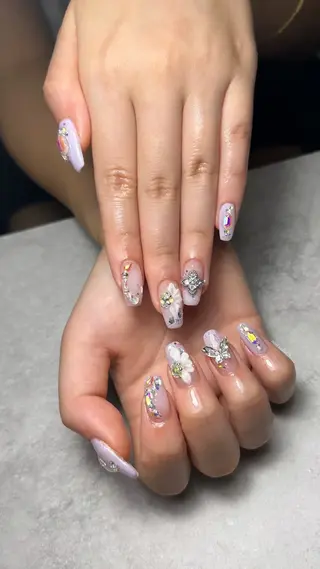 ネイル 関山 志乃のネイルデザイン