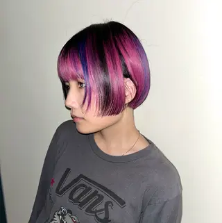 ショート カラー 7Bridge 滝内ひよりのヘアスタイル