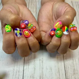 ネイル es nailのネイルデザイン