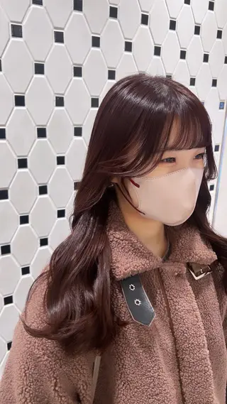 セミロング カラー ヘアアレンジ 顔周り/透明感/銀座 🩵りのせのヘアスタイル