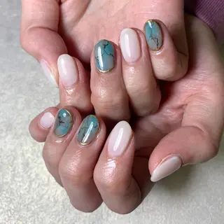 ネイル atelier　FIORITURA所属・FIORITURA aiのネイルデザイン