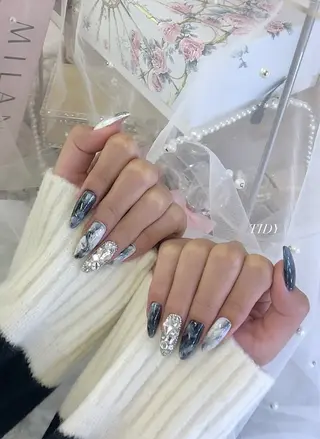 ネイル TIDY M&Mのネイルデザイン