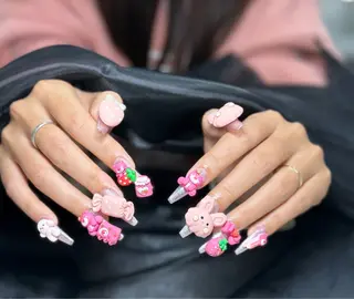 Aura Nail サロン所属・AURA NAIL🎀💅のネイルデザイン