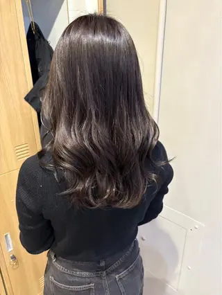 セミロング LOREN＋透明感 オリーブhirokoのヘアスタイル