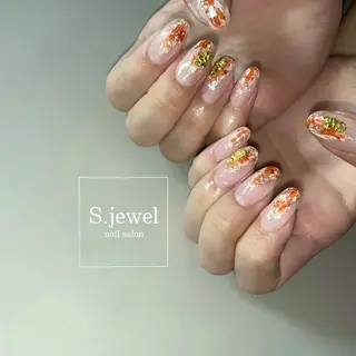 ネイル S♡JEWEL所属・S. JEWELのネイルデザイン
