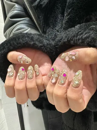 ネイル 個性派ネイル 🌼 ハルカ ♡の眉毛・アイブロウイメージ