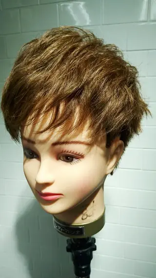 ミディアム パーマ カラー 髪や所属・宮本 将也のヘアスタイル