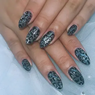 ネイル VIERU YURIのネイルデザイン