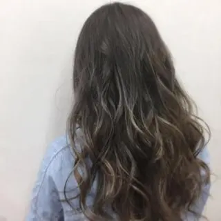 ミディアム カラー 松戸　レイヤーカット 野口　康太郎のヘアスタイル